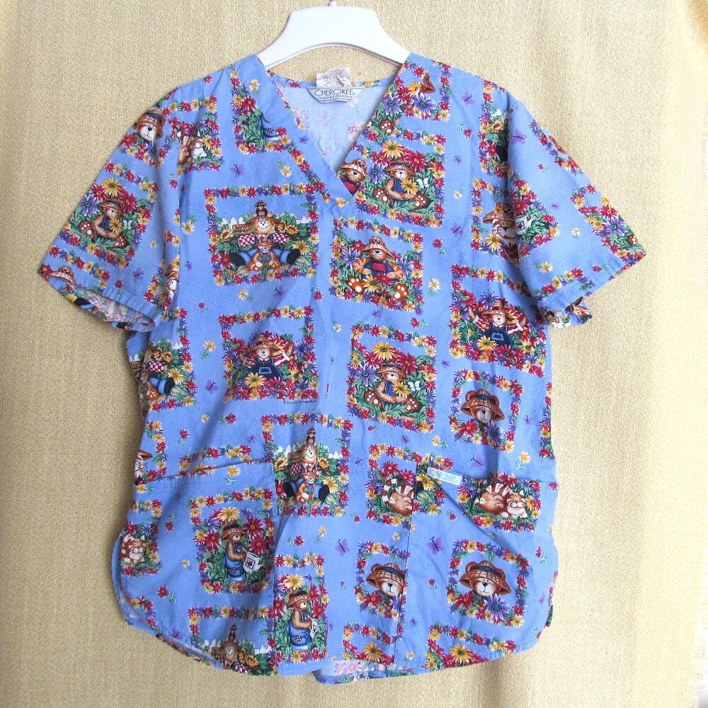 Cherokee scrub top Flowers bears Medium